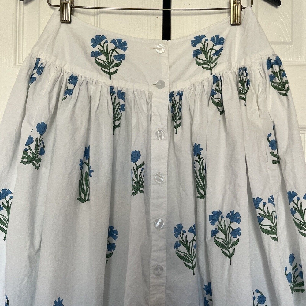 White Floral Button-Front Midi Skirt - Picture 2 of 5